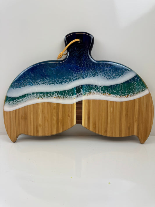 10.5" x 14" Bamboo Whale Tail
