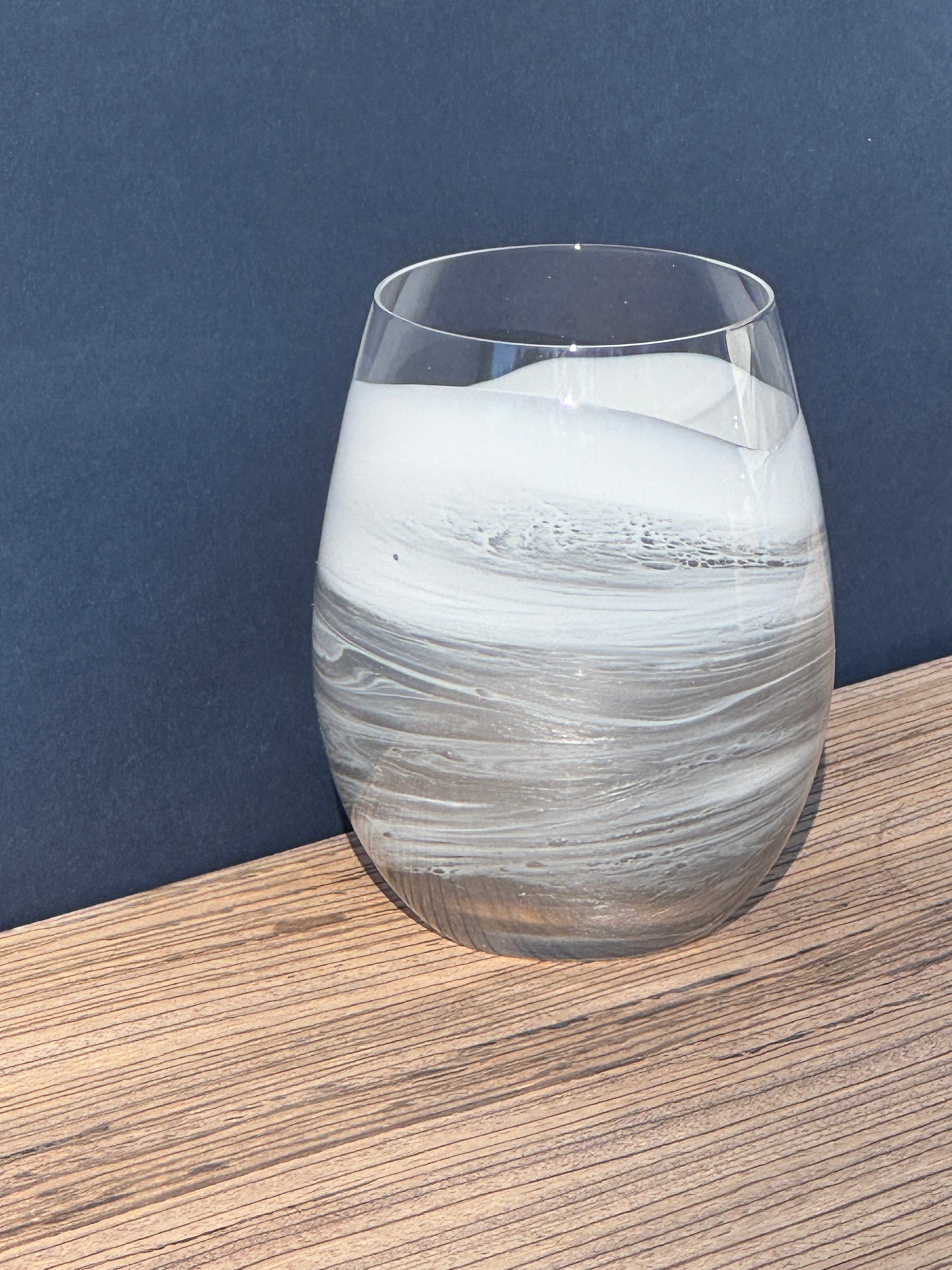 Stemless